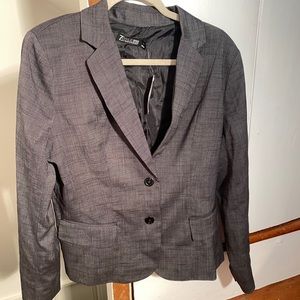Gray Blazer NY&CO NWT. 2 buttons. Lined